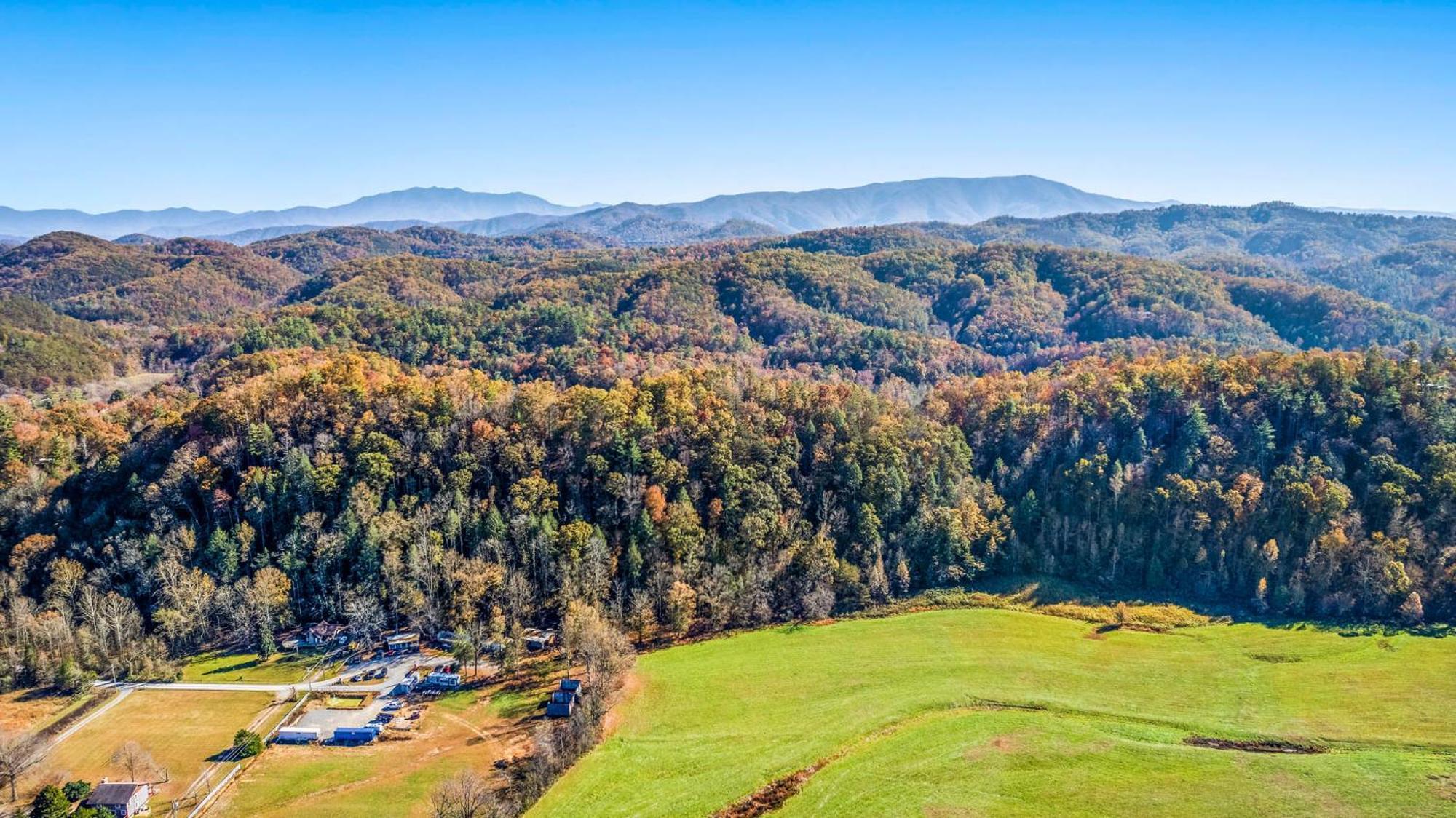 Bearfoot Pines - True Log Cabin - Wi-Fi, Hot Tub, Fishing, Deck With Views! - Mins To Pf Sevierville Exterior foto
